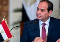 EGYPT PRESIDENT DIRECTS TRADE INDUSTRY TO EASE ITS PROCEDURE FOR OBTAINING LICENCES AT INDUSTRIAL COMPLEXES
